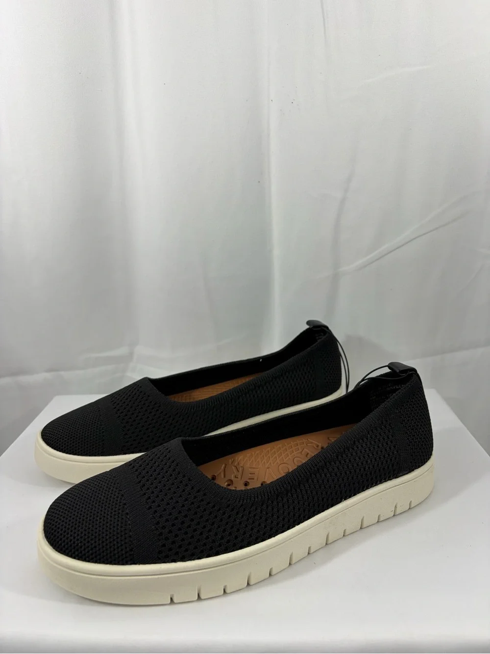 NWT FOM White Mountain Women’s Size 8 Black Knit Slip-On Platform Sneakers